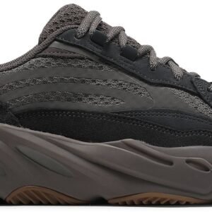 YEEZY 700 V2 MAUVE‏