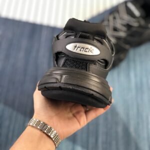 נעל ספורט לגברים ולנשים של בלנסיאגה Balenciaga Track Trainer 'Triple Black