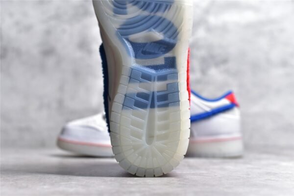 ⁦Nike SB DUNK LOW YEAR OF THE RABBIT WHITE RABBIT CANDY WHITE/CRIMSON/VARSITY ROYAL/SAIL FD4203-161⁩ – תמונה ⁦12⁩