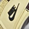 ⁦Nike AIR JORDAN 4 RETRO X A MA MANIÉRE VIOLET ORE/MEDIUM ASH/BLACK/MUSLIN/BURGUNDY CRUSH DV6773-220⁩ – תמונה ⁦5⁩