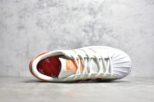⁦Adidas SUPERSTAR AYOON SHOES OFF WHITE/FOOTWEAR WHITE/BLISS ORANGE GW9588⁩ – תמונה ⁦16⁩