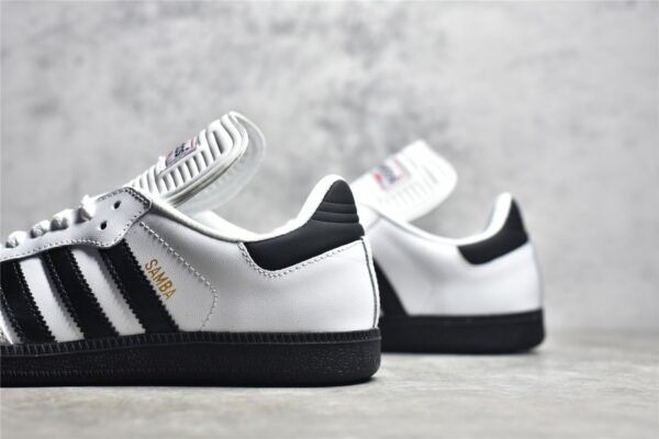 ⁦Adidas  SAMBA CLASSIC SHOES CLOUD WHITE/CORE BLACK/GUM 772109⁩ – תמונה ⁦11⁩