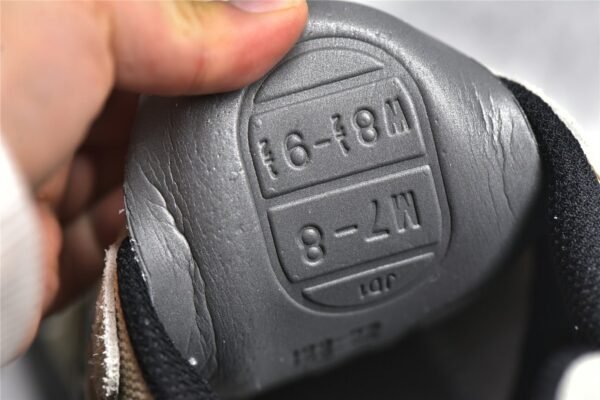 ⁦NB (NEW Balance) 1906D PROTECTION PACK RUNNING SHOES TURTLEDOVE/BLACK/BONE M1906DB⁩ – תמונה ⁦3⁩