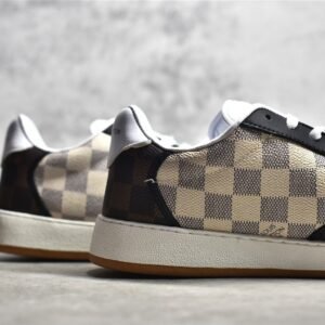 LOUIS VUITTON (LV) LOW RIVOLI SNEAKER WHITE/DARK BROWN/LIGHT GREY-BEIGE