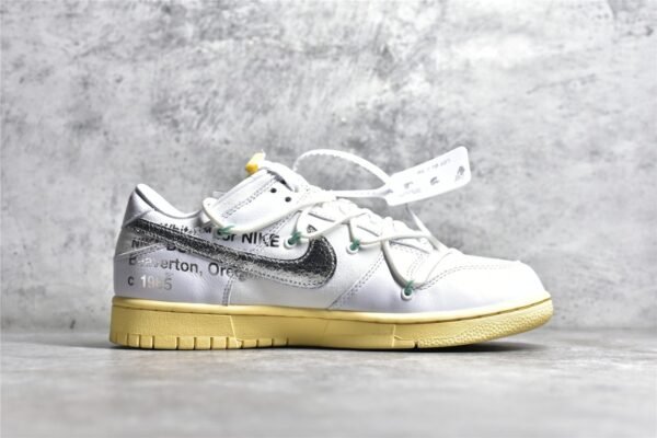 ⁦Nike OFF-WHITE X SB DUNK LOW LOT 01 OF 50 WHITE/METALLIC SILVER/BUTTER DM1602-127⁩ – תמונה ⁦8⁩