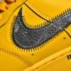 ⁦Nike AIR FORCE 1 LOW LEMONADE X OFF-WHITE UNIVERSITY GOLD/BLACK/METALLIC SILVER DD1876-700⁩ – תמונה ⁦9⁩