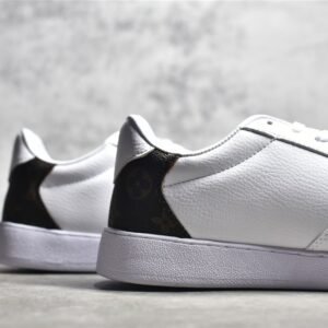 LOUIS VUITTON (LV) LOW RIVOLI SNEAKER WHITE/WHITE/BLACK