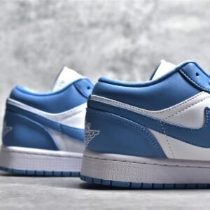 Nike AIR JORDAN 1 LOW UNC UNIVERSITY BLUE/WHITE AO9944-441