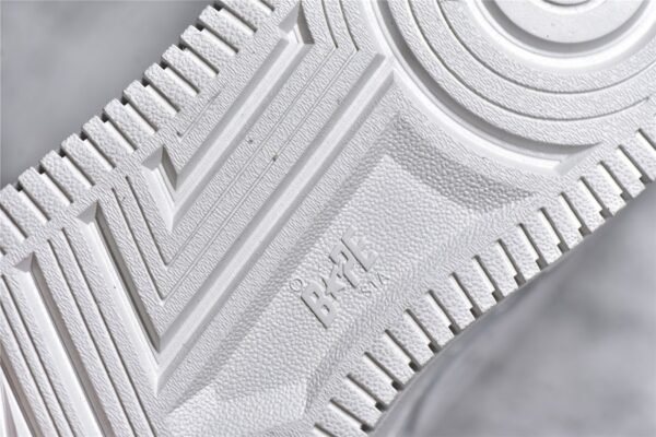 ⁦OVO X BAPE STA LOW SNEAKERS WHITE/WHITE/WHITE⁩ – תמונה ⁦8⁩