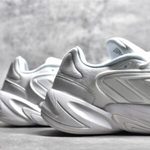 Adidas OZELIA SHOES CLOUD WHITE/CLOUD WHITE/CLOUD WHITE H04251