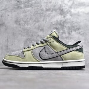 Nike SB DUNK LOW STEAMBOY OST X OTOMO KATSUHIRO LIGHT GREY/GREEN/GRAY LF0039-036