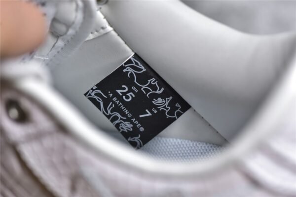 ⁦OVO X BAPE STA LOW SNEAKERS WHITE/WHITE/WHITE⁩ – תמונה ⁦7⁩