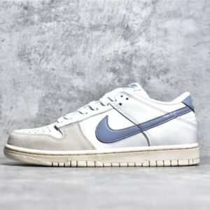 Nike SB DUNK LOW WHITE/WHITE/HAZY BLUE 854866-008