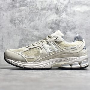 NB (NEW Balance) 2002 RUNNING SHOES BONE/LIGHT ALUMINUM ML2002RE