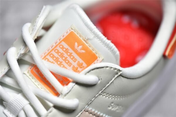 ⁦Adidas SUPERSTAR AYOON SHOES OFF WHITE/FOOTWEAR WHITE/BLISS ORANGE GW9588⁩ – תמונה ⁦8⁩