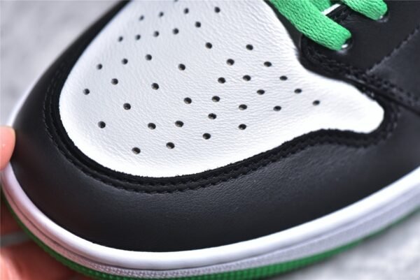 ⁦Nike AIR JORDAN 1 RETRO HIGH OG BLACK/LUCKY GREEN/WHITE DZ5485-031⁩ – תמונה ⁦10⁩