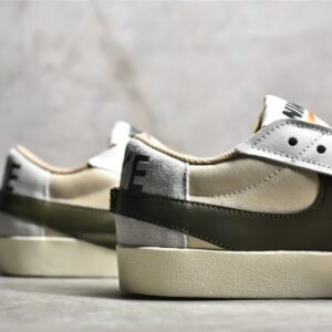 Nike BLAZER LOW 77 JUMBO SAND DRIFT/LIGHT SILVER/PHANTOM/MEDIUM OLIVE DQ1470-105