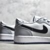 ⁦Nike AIR JORDAN 1 LOW GOLF WOLF GREY/PHOTON DUST/WHITE/BLACK DD9315-002⁩ – תמונה ⁦11⁩
