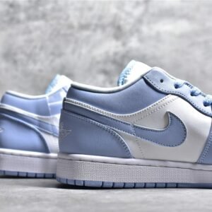 Nike AIR JORDAN 1 LOW WHITE/ICE BLUE/ICE BLUE DC0774-141