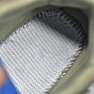 Adidas OZELIA SHOES TRACE CARGO/MEDIUM DARK KHAKI/NIGHT METALLIC GX4025
