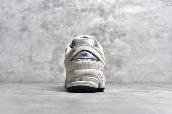 ⁦NB (NEW Balance) 2002 RUNNING SHOES BONE/LIGHT ALUMINUM ML2002RE⁩ – תמונה ⁦14⁩