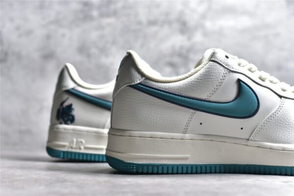 ⁦Nike AIR FORCE 1 LOW 07 BEIGE/GREEN/BEIGE KK1256-659⁩ – תמונה ⁦11⁩