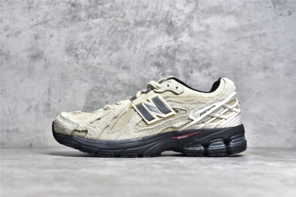 NB (NEW Balance) 1906D PROTECTION PACK RUNNING SHOES TURTLEDOVE/BLACK/BONE M1906DB