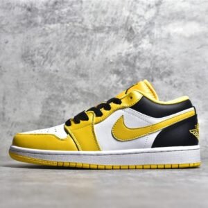 Nike AIR JORDAN 1 LOW TAXI/WHITE/BLACK 553558-701