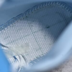 Nike AIR JORDAN 1 MID GS ICE BLUE/BLACK/SAIL/WHITE 555112-401