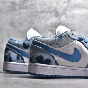 Nike AIR JORDAN 1 LOW GS WHITE/DUTCH BLUE/WHITE DM8947-100