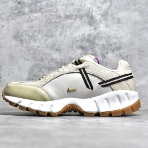 Nike AIR HUMARA LX SAIL X JACQUEMUS LIGHT BONE/GOLD/SAIL DR0420-001