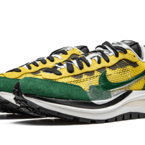 Nike Vaporwaffle Sacai Tour Yellow Stadium Green